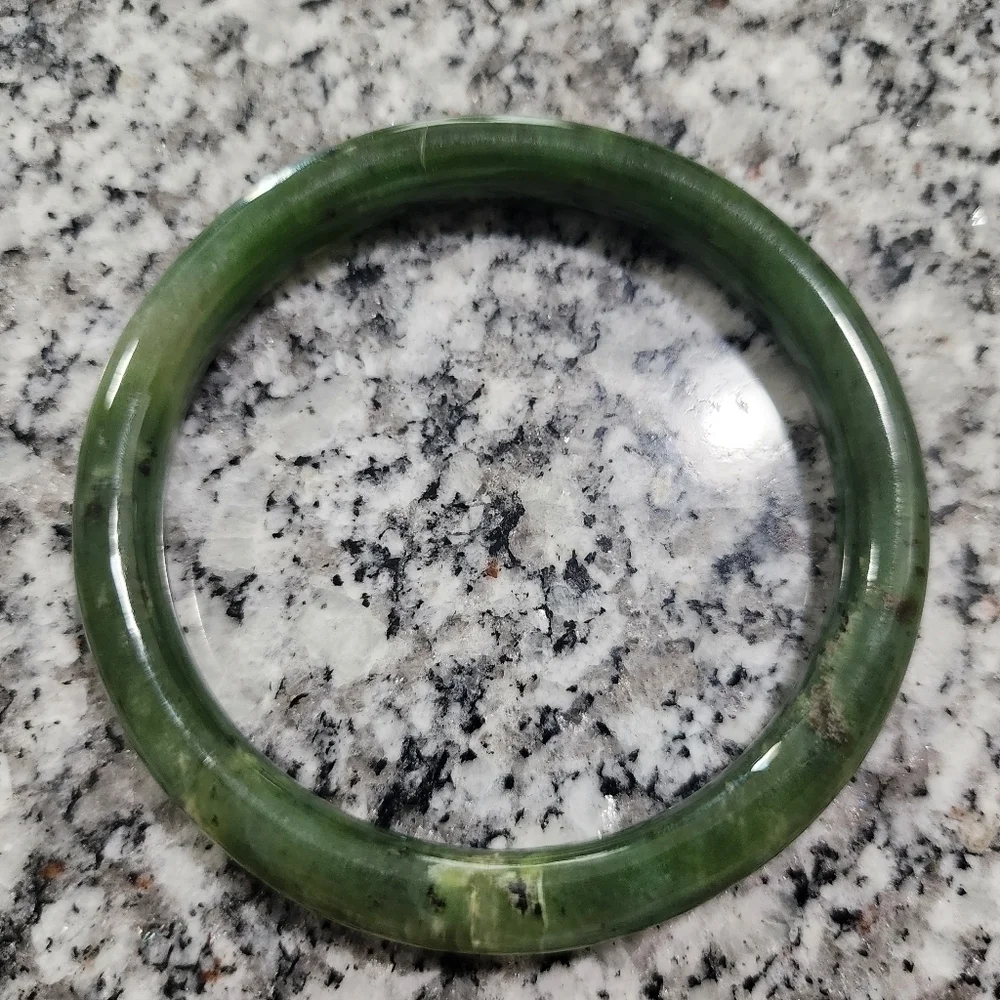 Vintage Solid Oriental Jade Bangle Bracelet Natural Stone Speckled Green Round